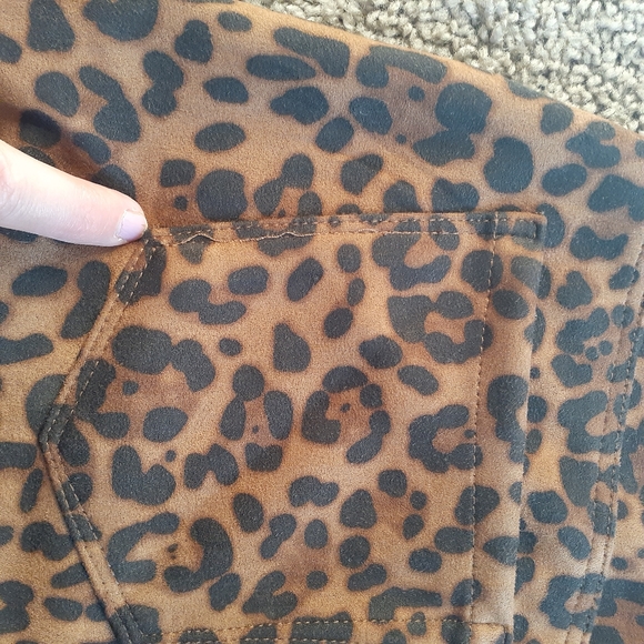 Blank NYC 27 Flare Leopard Soft Suede-like Pull on Pants, New. - Picture 12 of 15